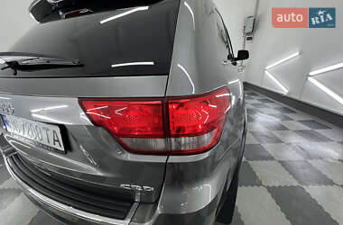 Внедорожник / Кроссовер Jeep Grand Cherokee 2011 в 
