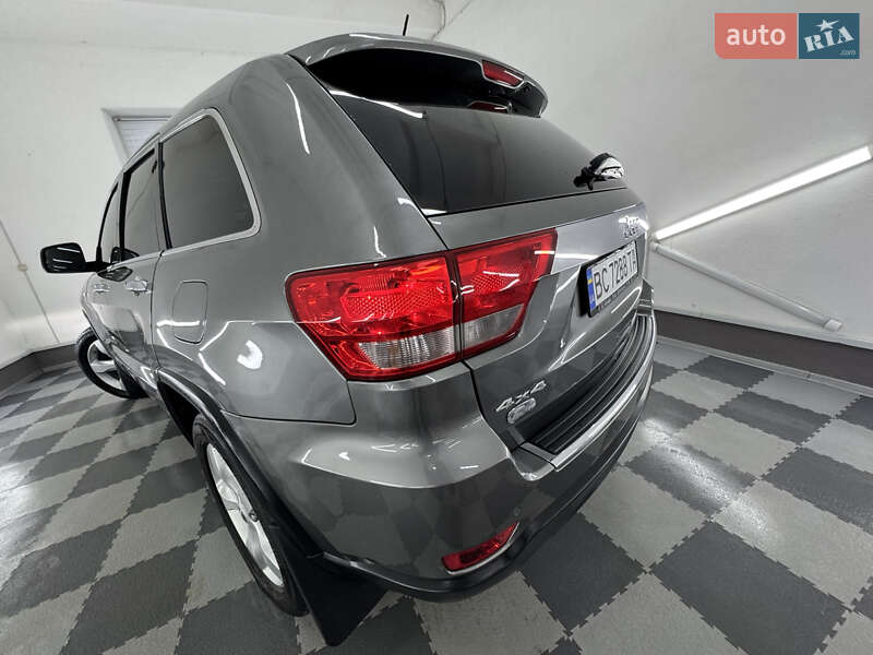 Внедорожник / Кроссовер Jeep Grand Cherokee 2011 в Трускавце