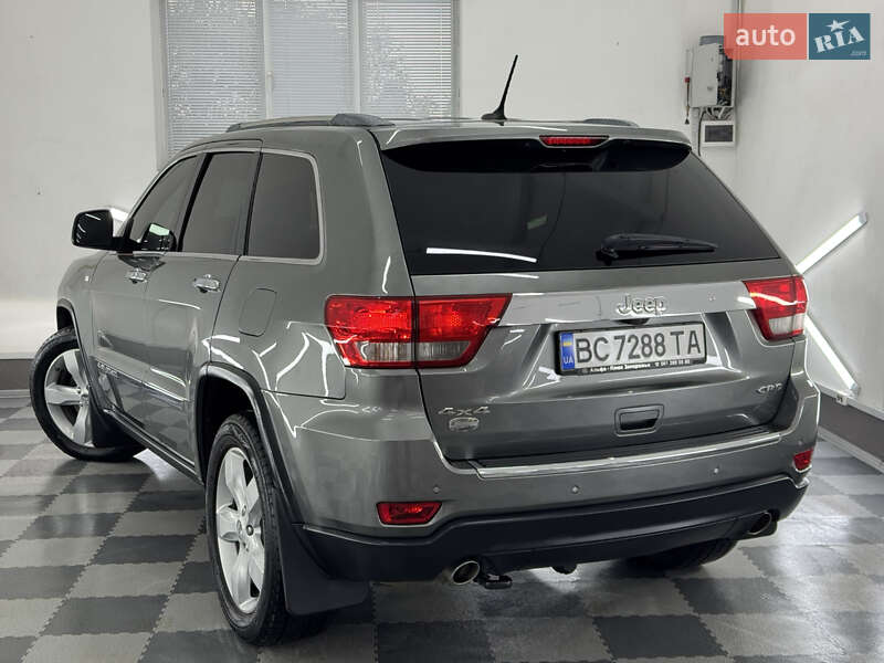Внедорожник / Кроссовер Jeep Grand Cherokee 2011 в Трускавце