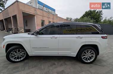 Внедорожник / Кроссовер Jeep Grand Cherokee 2022 в 