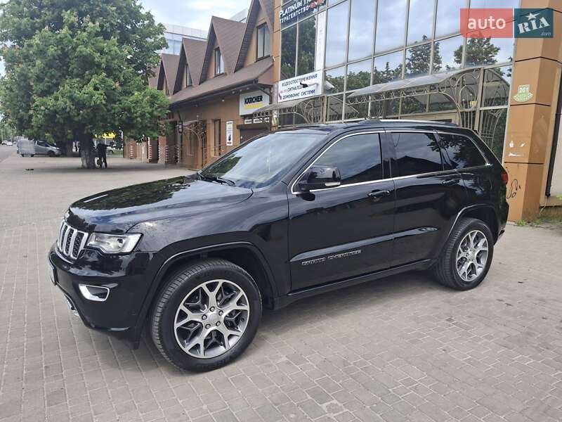 Внедорожник / Кроссовер Jeep Grand Cherokee 2021 в Черкассах