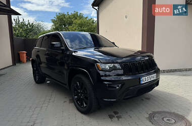 Позашляховик / Кросовер Jeep Grand Cherokee 2017 в Києві