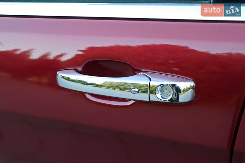 Внедорожник / Кроссовер Jeep Grand Cherokee 2014 в Кременчуге