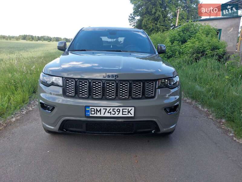 Внедорожник / Кроссовер Jeep Grand Cherokee 2022 в Ромнах