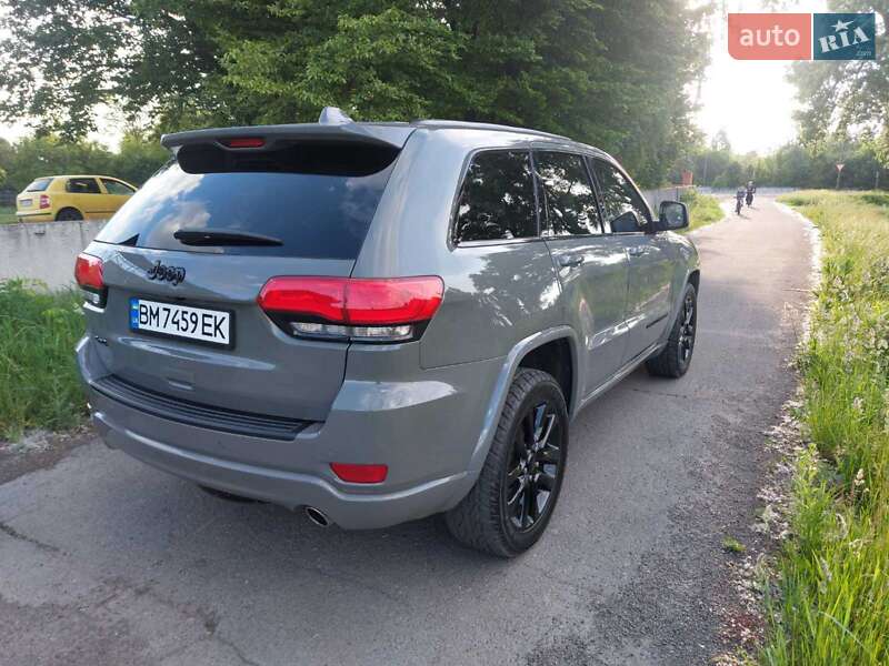 Внедорожник / Кроссовер Jeep Grand Cherokee 2022 в Ромнах
