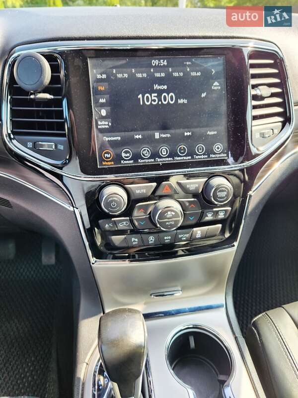 Внедорожник / Кроссовер Jeep Grand Cherokee 2020 в Хмельницком