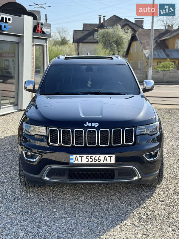 Позашляховик / Кросовер Jeep Grand Cherokee 2017 в Івано-Франківську