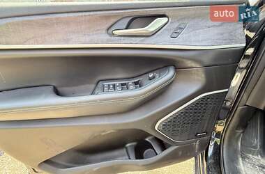 Позашляховик / Кросовер Jeep Grand Cherokee 2022 в 