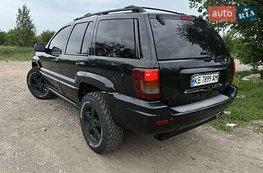 Внедорожник / Кроссовер Jeep Grand Cherokee 2003 в 
