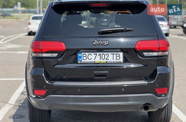Внедорожник / Кроссовер Jeep Grand Cherokee 2016 в 