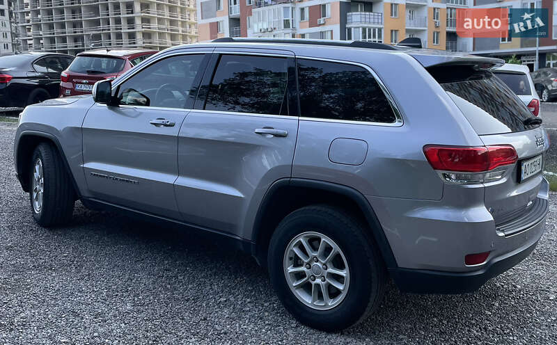 Внедорожник / Кроссовер Jeep Grand Cherokee 2017 в Киеве