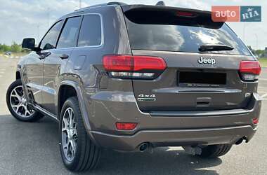Внедорожник / Кроссовер Jeep Grand Cherokee 2019 в Киеве