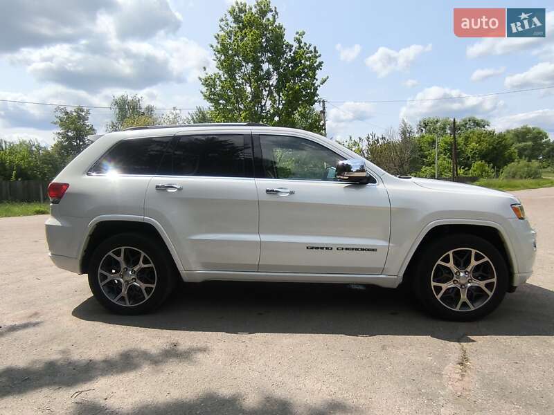 Внедорожник / Кроссовер Jeep Grand Cherokee 2018 в Киеве