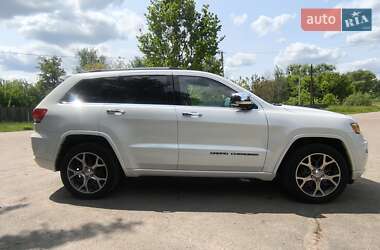 Позашляховик / Кросовер Jeep Grand Cherokee 2018 в 