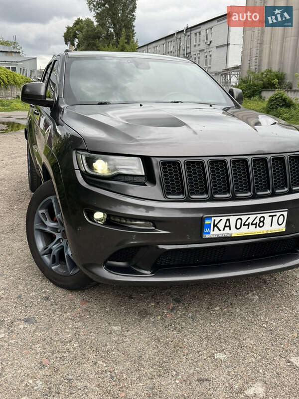 Внедорожник / Кроссовер Jeep Grand Cherokee 2016 в Киеве