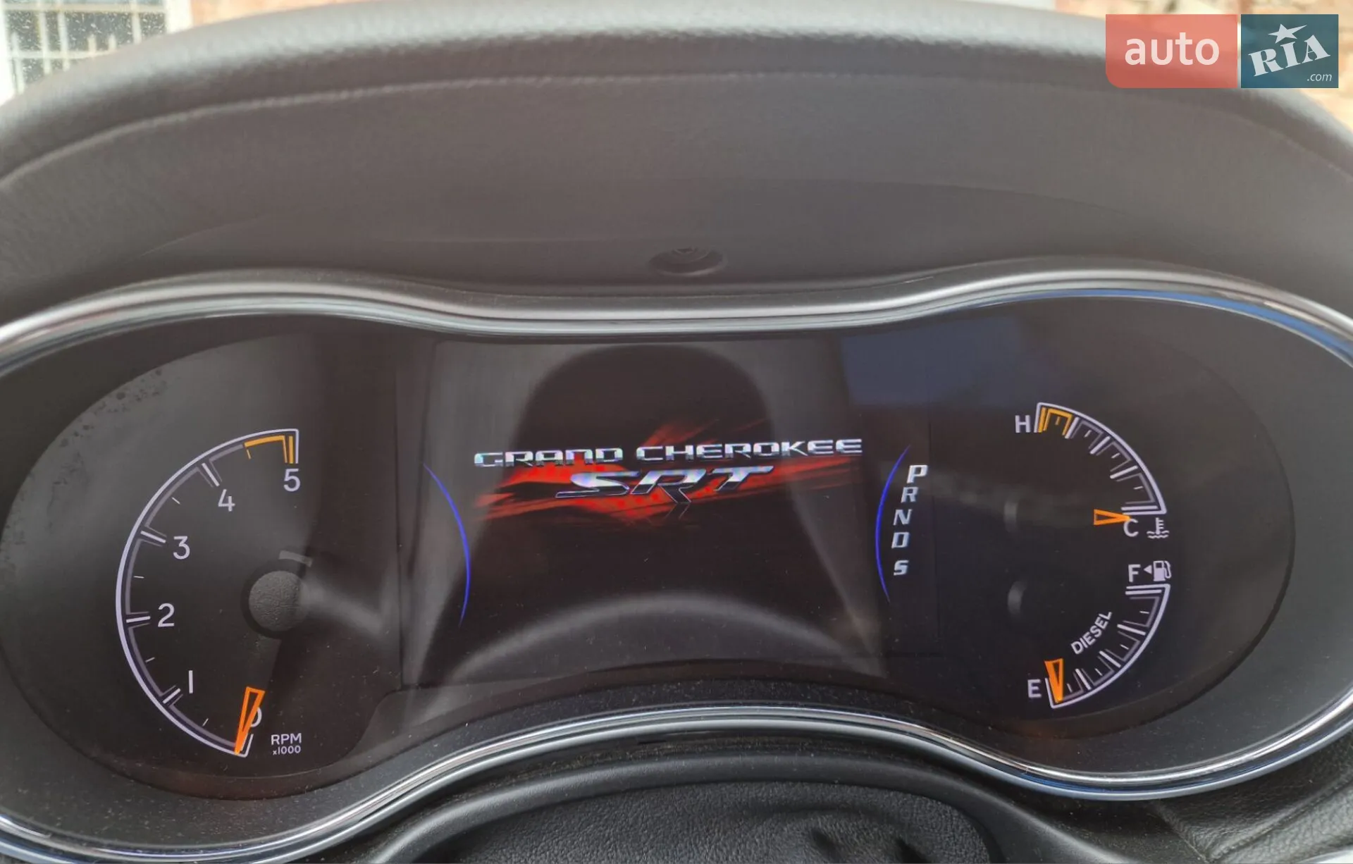 2015 Jeep Grand Cherokee - мініатюра 28