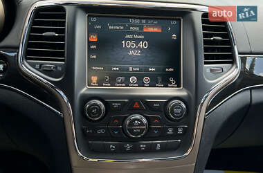 Внедорожник / Кроссовер Jeep Grand Cherokee 2013 в 