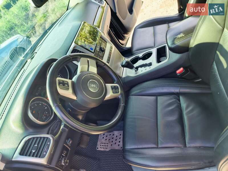 Позашляховик / Кросовер Jeep Grand Cherokee 2010 в Софіївській Борщагівці