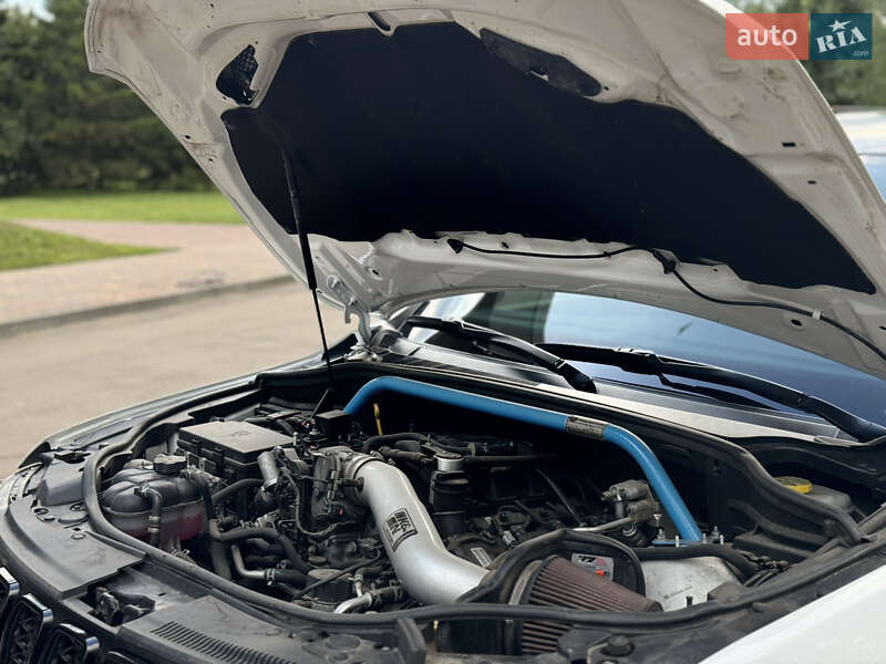 Внедорожник / Кроссовер Jeep Grand Cherokee 2021 в Сумах