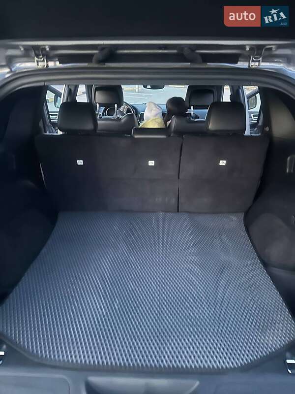 Внедорожник / Кроссовер Jeep Grand Cherokee 2020 в Киеве фото 8 Внедорожник / Кроссовер Jeep Grand Cherokee 2020 в Киеве