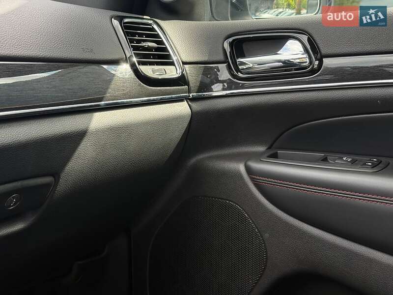 Внедорожник / Кроссовер Jeep Grand Cherokee 2021 в Ровно