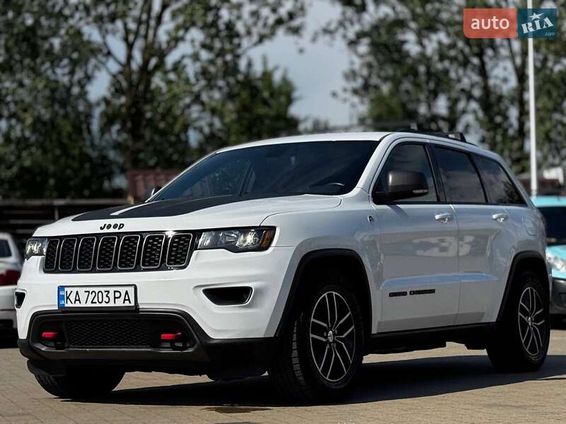 Внедорожник / Кроссовер Jeep Grand Cherokee 2018 в 