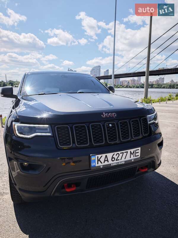 Внедорожник / Кроссовер Jeep Grand Cherokee 2018 в Киеве