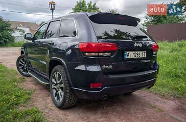 Внедорожник / Кроссовер Jeep Grand Cherokee 2017 в 