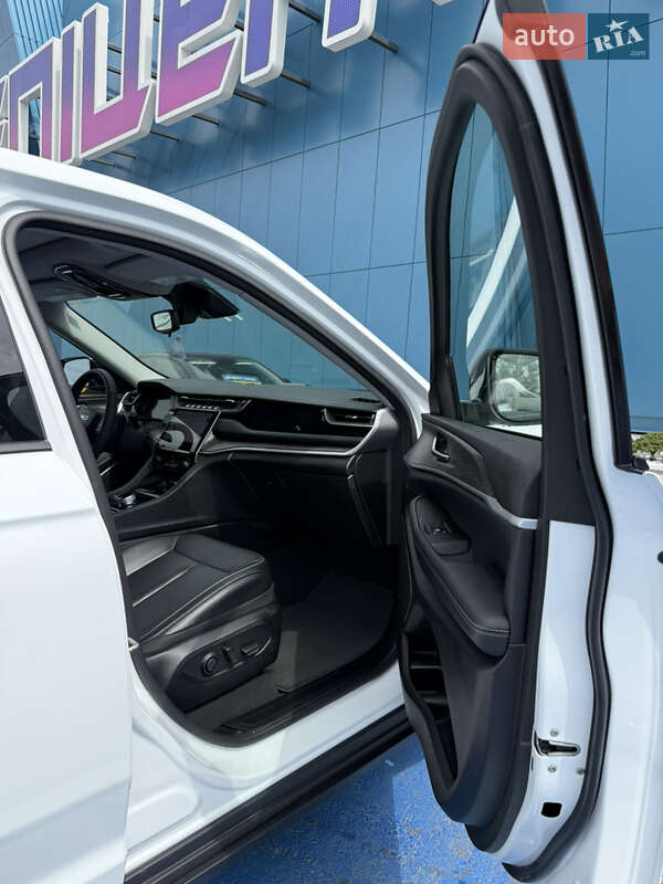 Внедорожник / Кроссовер Jeep Grand Cherokee 2022 в Киеве