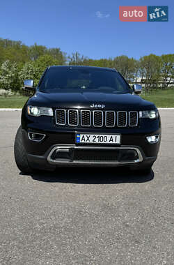 Внедорожник / Кроссовер Jeep Grand Cherokee 2017 в Песочине