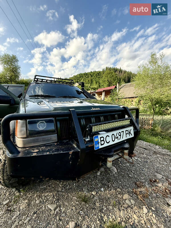 Внедорожник / Кроссовер Jeep Grand Cherokee 1996 в Межгорье