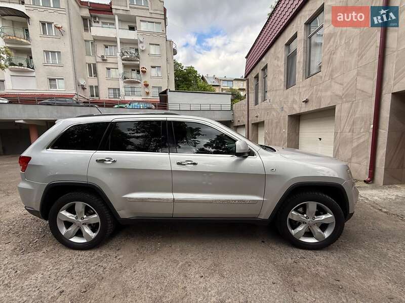 Позашляховик / Кросовер Jeep Grand Cherokee 2011 в Львові