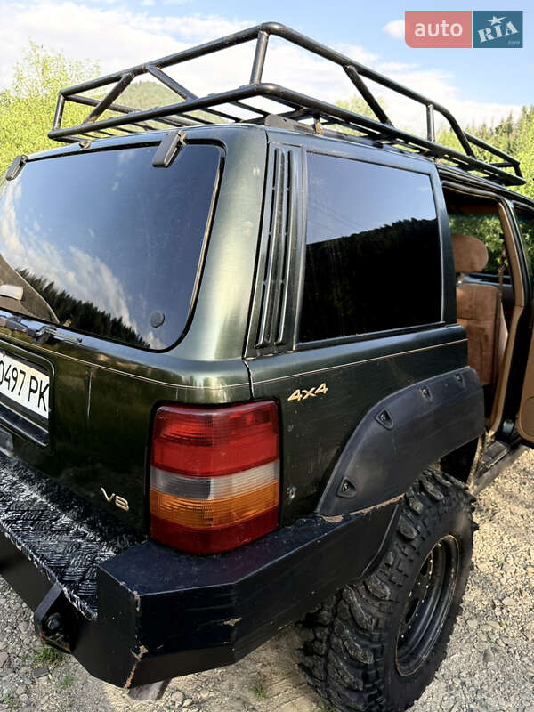 Внедорожник / Кроссовер Jeep Grand Cherokee 1996 в Межгорье