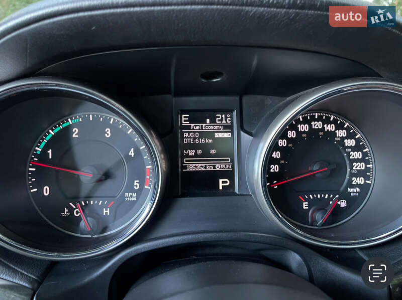 Внедорожник / Кроссовер Jeep Grand Cherokee 2011 в Виннице