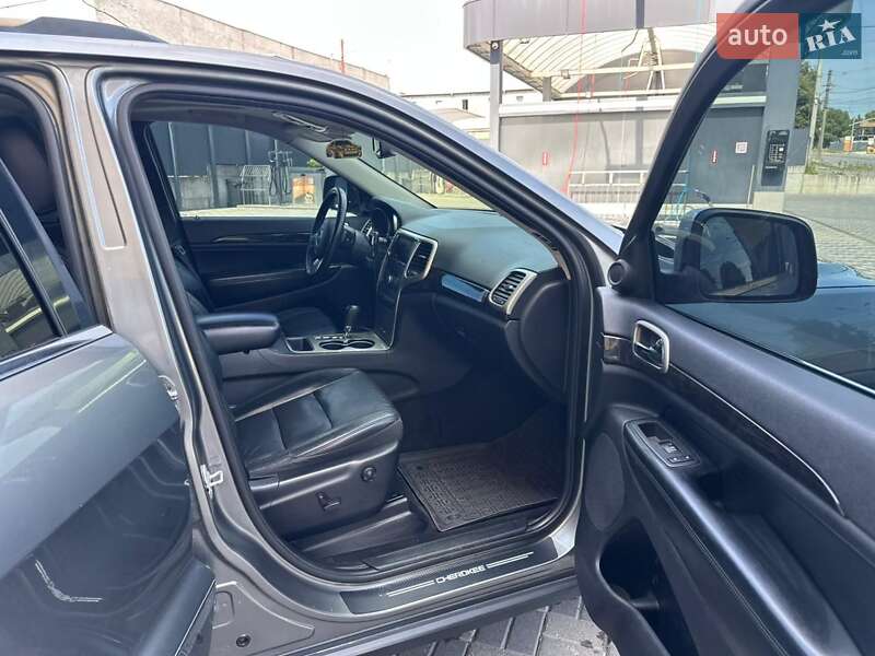 Внедорожник / Кроссовер Jeep Grand Cherokee 2012 в Иршаве