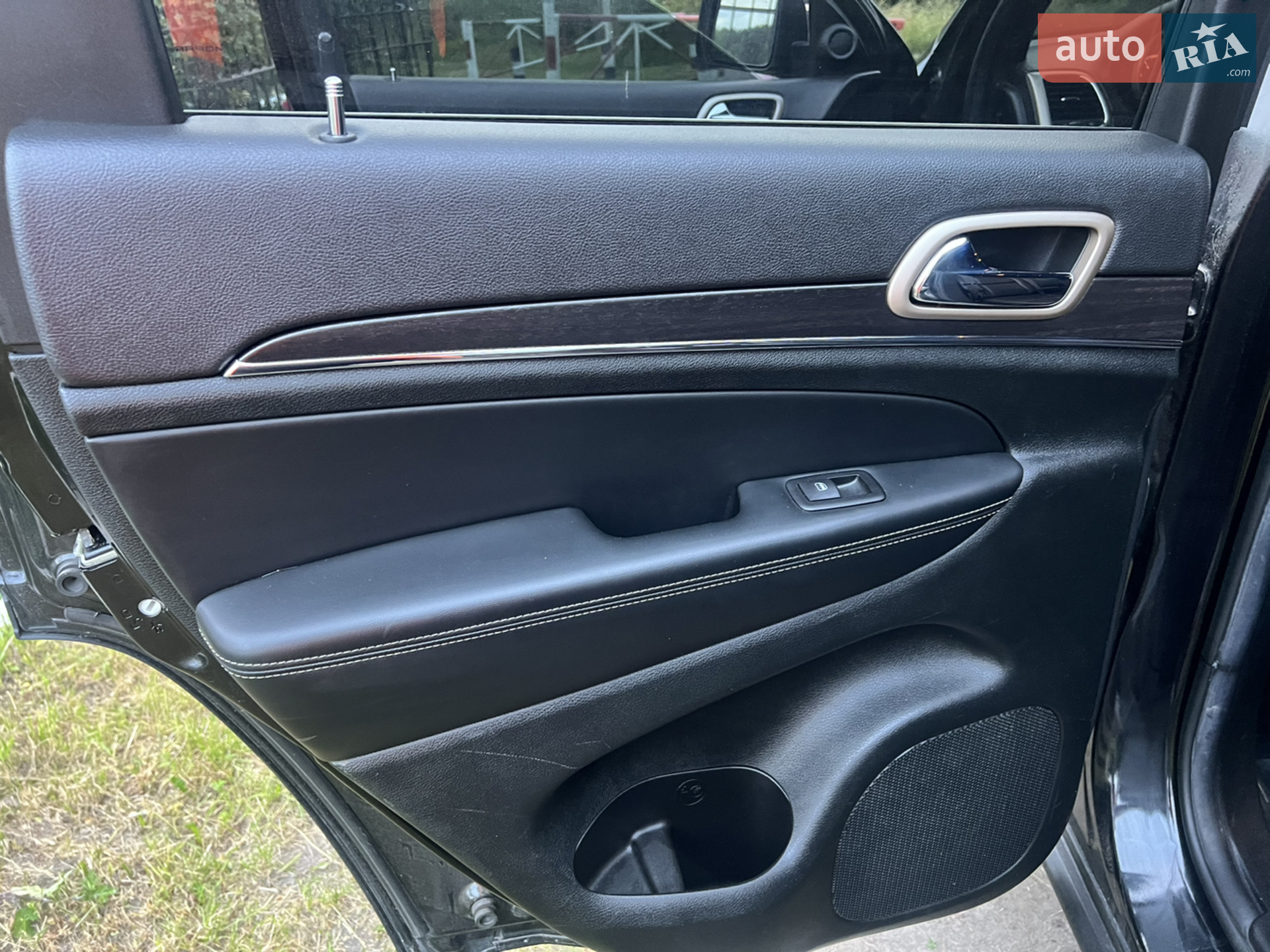 2013 Jeep Grand Cherokee - мініатюра 10