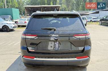 Позашляховик / Кросовер Jeep Grand Cherokee 2022 в 