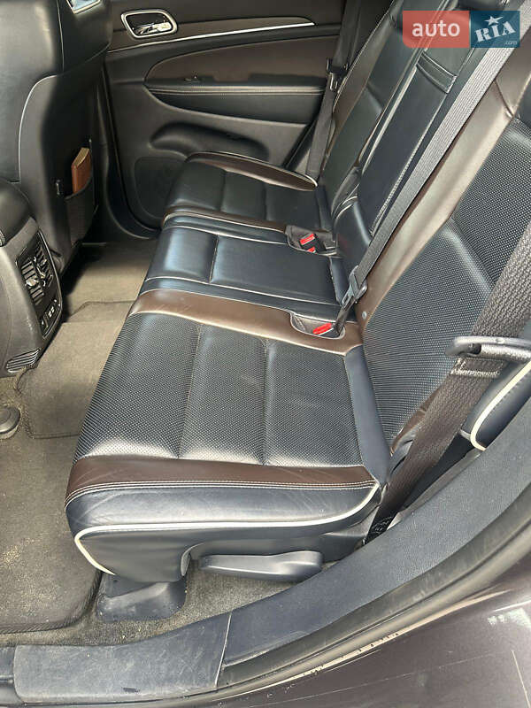 Внедорожник / Кроссовер Jeep Grand Cherokee 2017 в Киеве фото 12 Внедорожник / Кроссовер Jeep Grand Cherokee 2017 в Киеве
