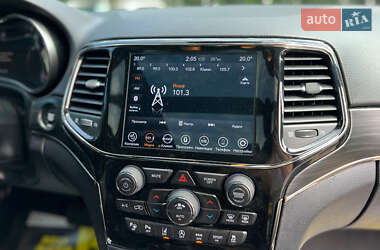 Внедорожник / Кроссовер Jeep Grand Cherokee 2019 в 
