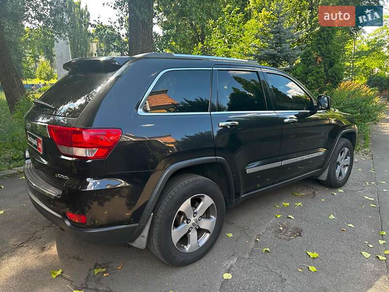 Внедорожник / Кроссовер Jeep Grand Cherokee 2012 в Киеве