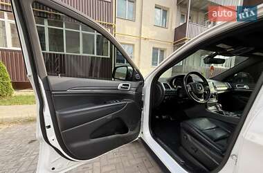 Внедорожник / Кроссовер Jeep Grand Cherokee 2021 в 