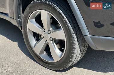 Внедорожник / Кроссовер Jeep Grand Cherokee 2016 в 