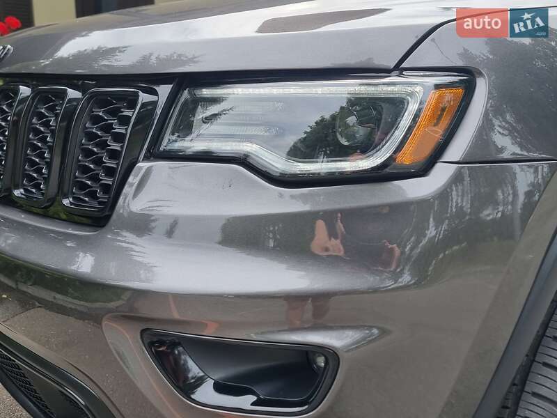 Внедорожник / Кроссовер Jeep Grand Cherokee 2018 в Киеве