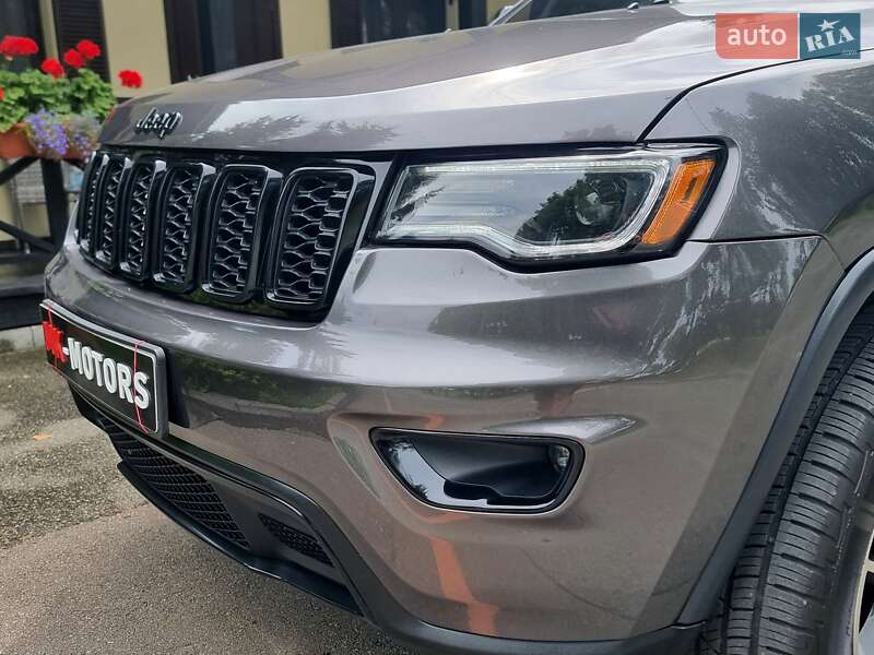 Внедорожник / Кроссовер Jeep Grand Cherokee 2018 в Киеве