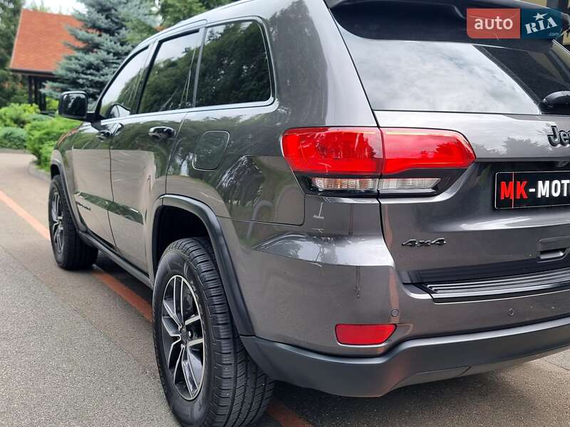 Внедорожник / Кроссовер Jeep Grand Cherokee 2018 в Киеве