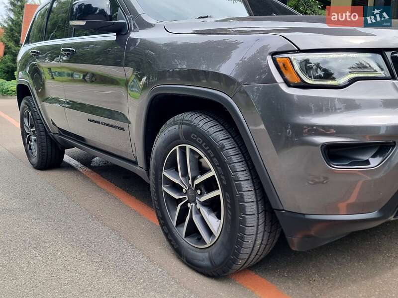 Внедорожник / Кроссовер Jeep Grand Cherokee 2018 в Киеве