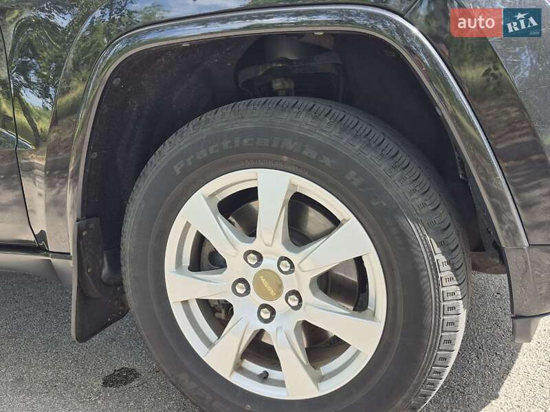 Внедорожник / Кроссовер Jeep Grand Cherokee 2013 в Запорожье