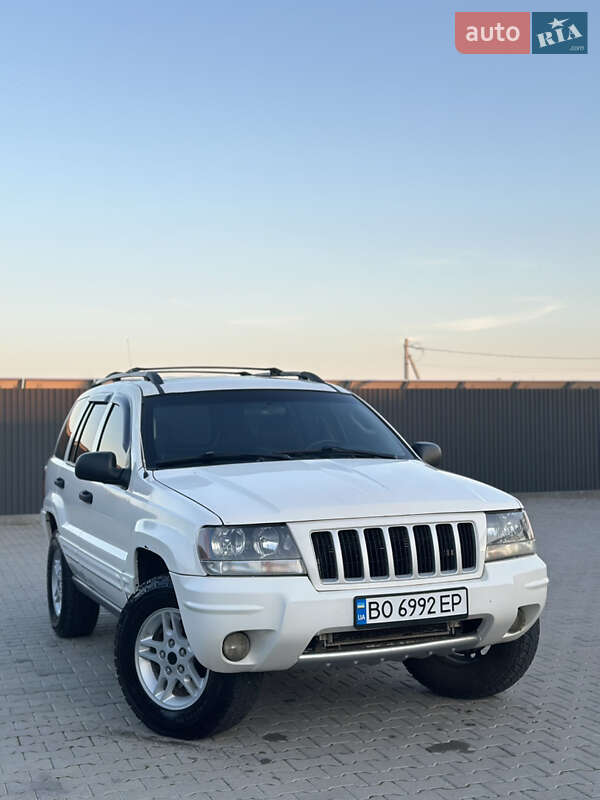 Внедорожник / Кроссовер Jeep Grand Cherokee 2003 в 