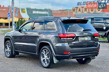 Внедорожник / Кроссовер Jeep Grand Cherokee 2021 в 