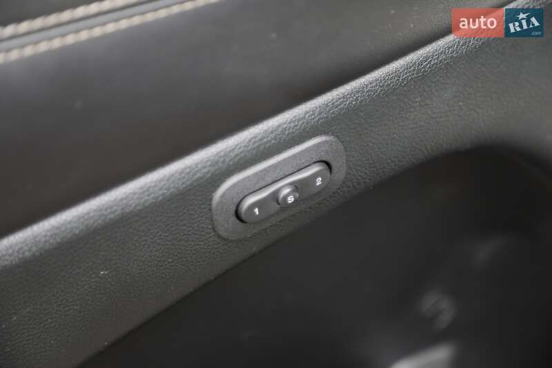 Внедорожник / Кроссовер Jeep Grand Cherokee 2013 в Харькове